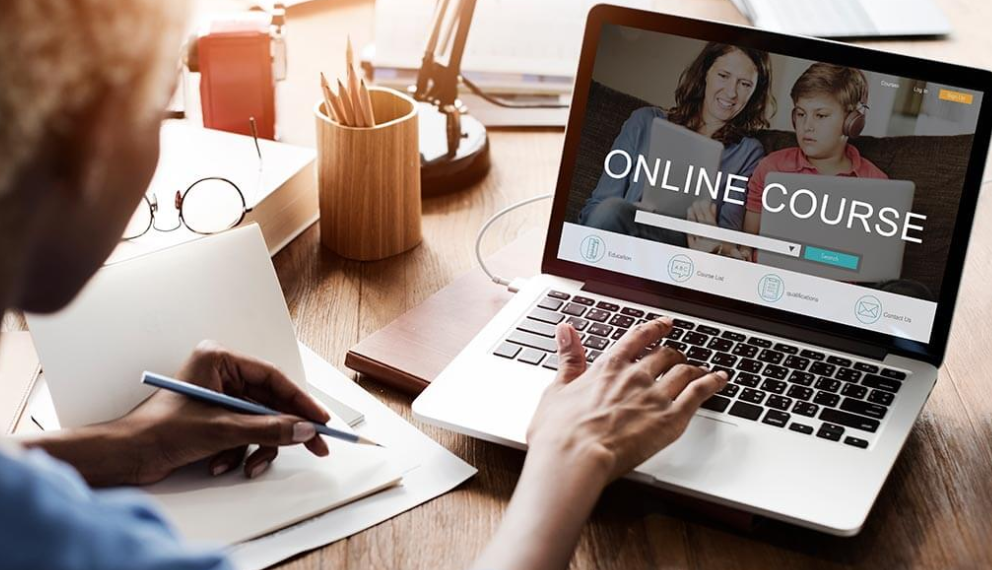 หลักสูตรออนไลน์