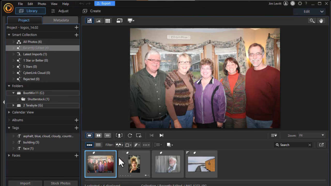 PhotoDirector Essential