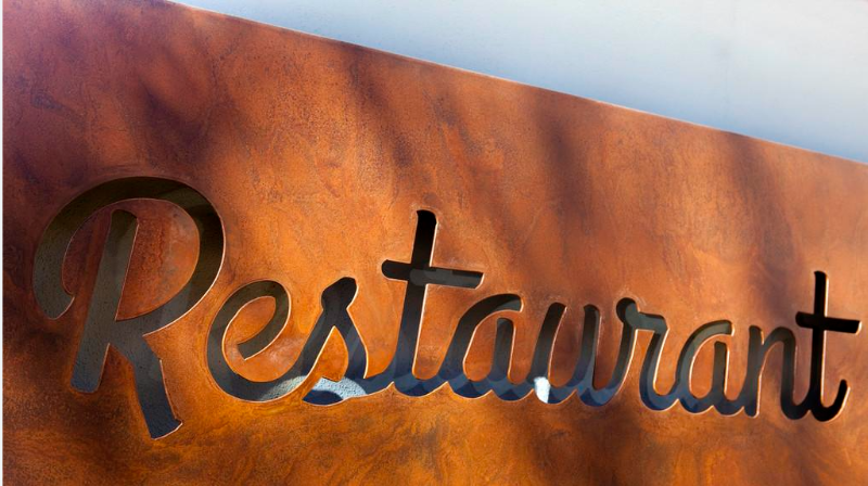 Restaurant logo example