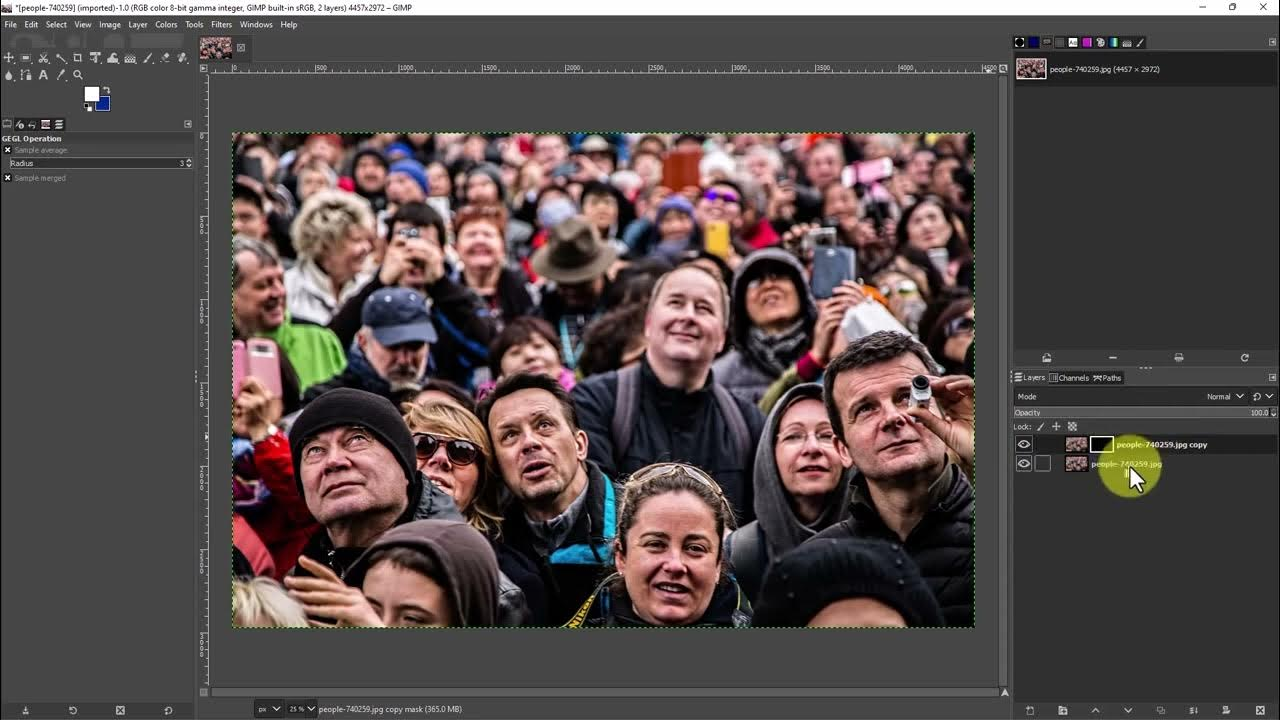 Interface of GIMP - a trustworthy tool for blurring faces in an image