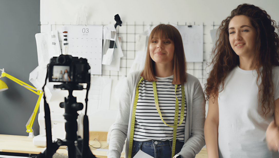 ร่วมมือกับผู้สร้างคนอื่น ๆ