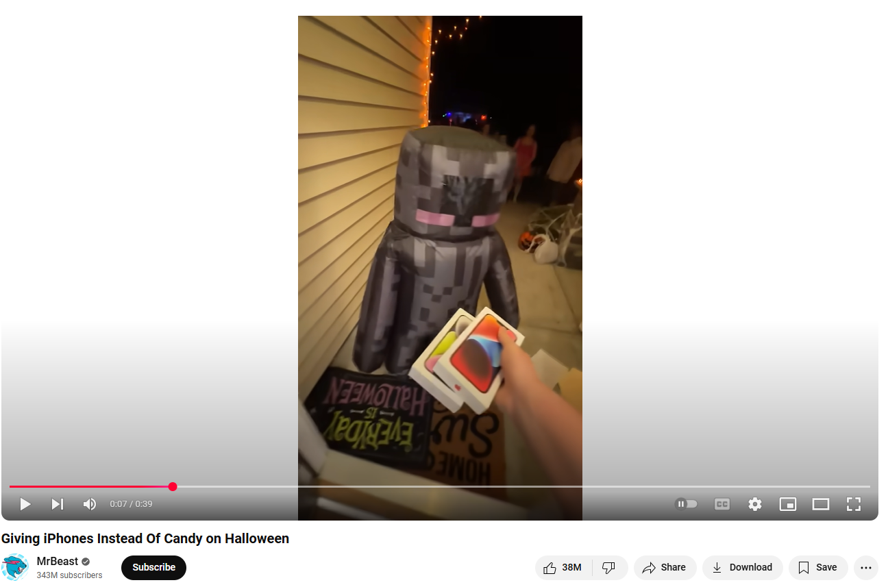 Video pendek YouTube yang paling disukai dengan MrBeast memberikan iPhone di Halloween