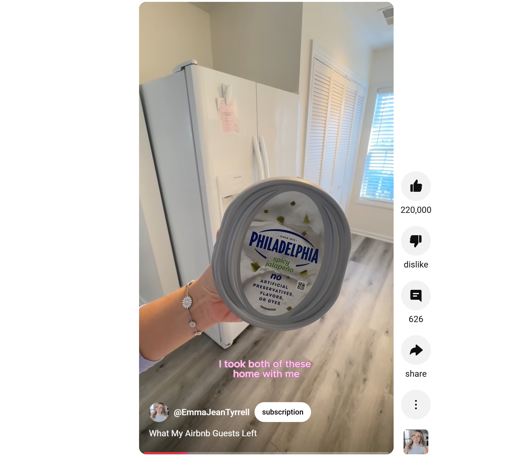 Apa yang Ditinggal Tamu Airbnb Saya - salah satu Celana Pendek YouTube yang paling disukai