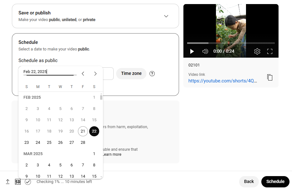 Schemalägg video i YouTube Studio