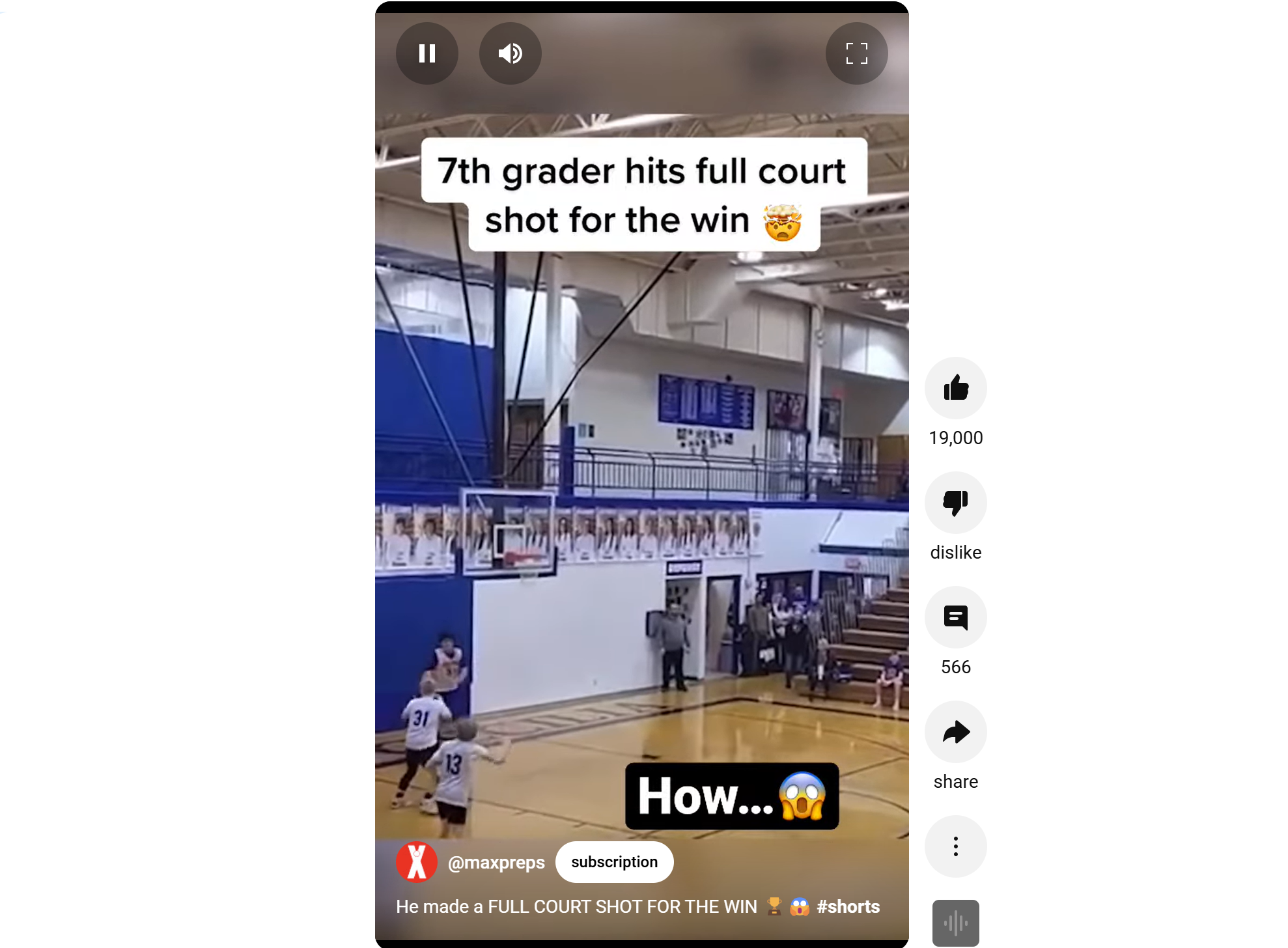 Cele mai populare pantaloni scurți de pe YouTube-pic Last-Second Basketball Shot