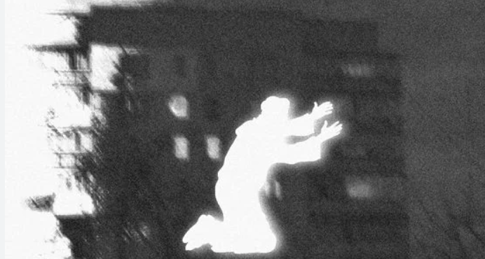 Jenis kesan filem berbutir: Butiran berpasir kontras tinggi